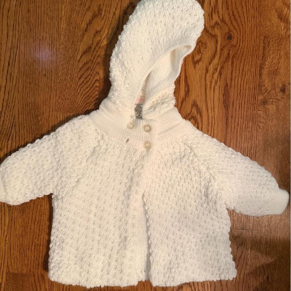 Minibamba girls White knit baby sweater with pearl buttons size 9 months #babygi